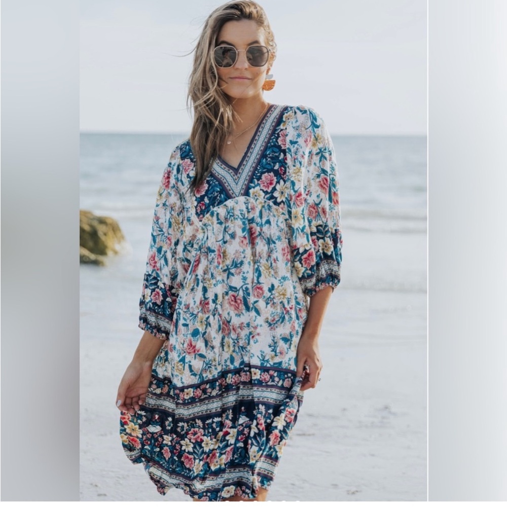 Ott floral v-neck dress. Size small.